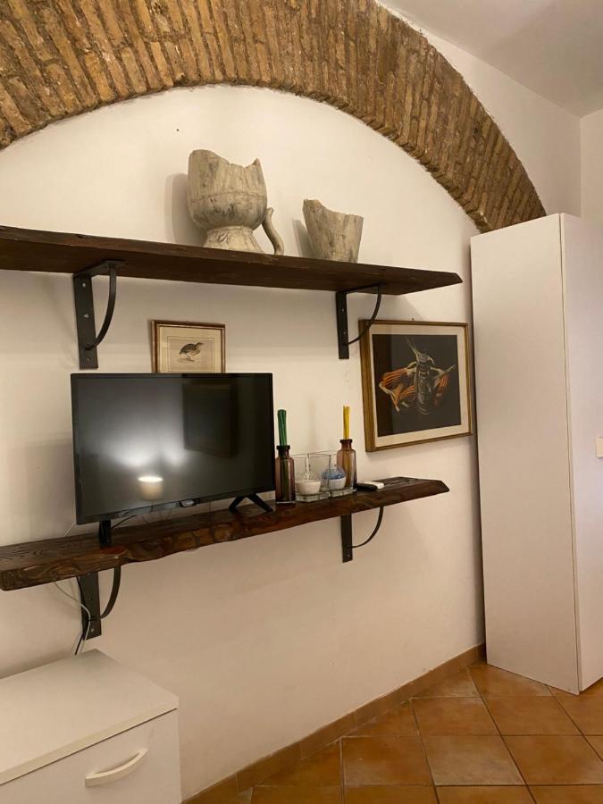 Apartment For 6 People Rome